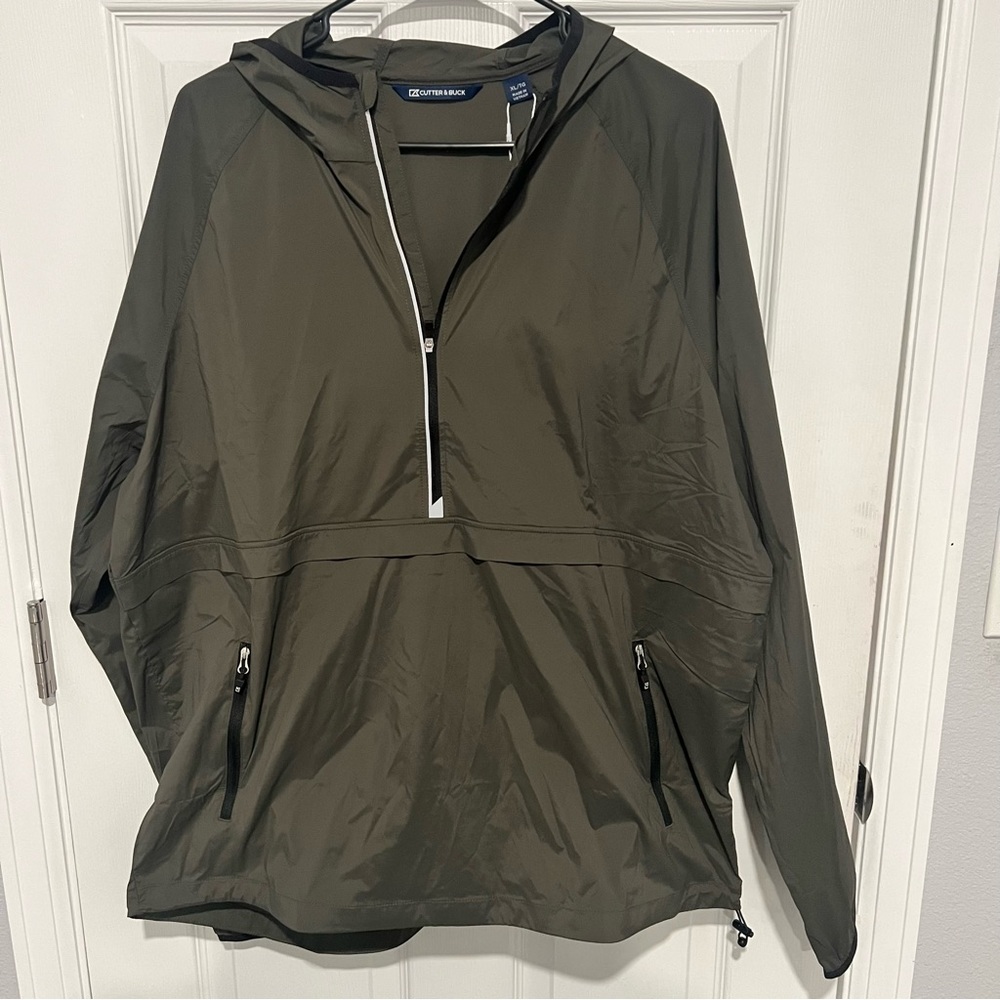 Cutter And Buck Breaker Weather Tech Half Zip Hooded Pullover. Men’s XLarge. NWT